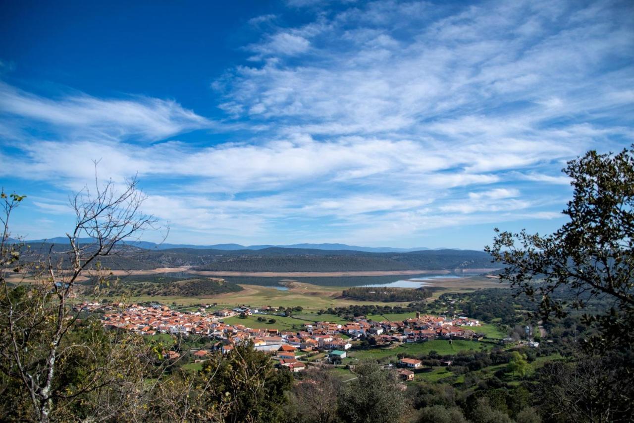 Apartamentos Rurales Helechosa, Las Tres Penas 외부 사진